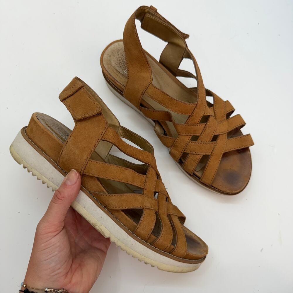 Eileen Fisher Leather Sandals 7.5